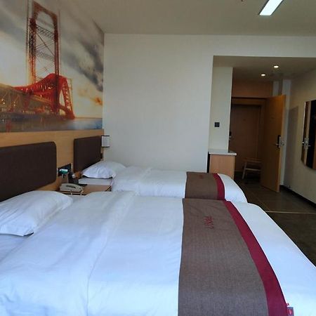 Thank Inn Plus Hotel Jiangxi Fuzhou Jinxi County Government Square Exterior photo